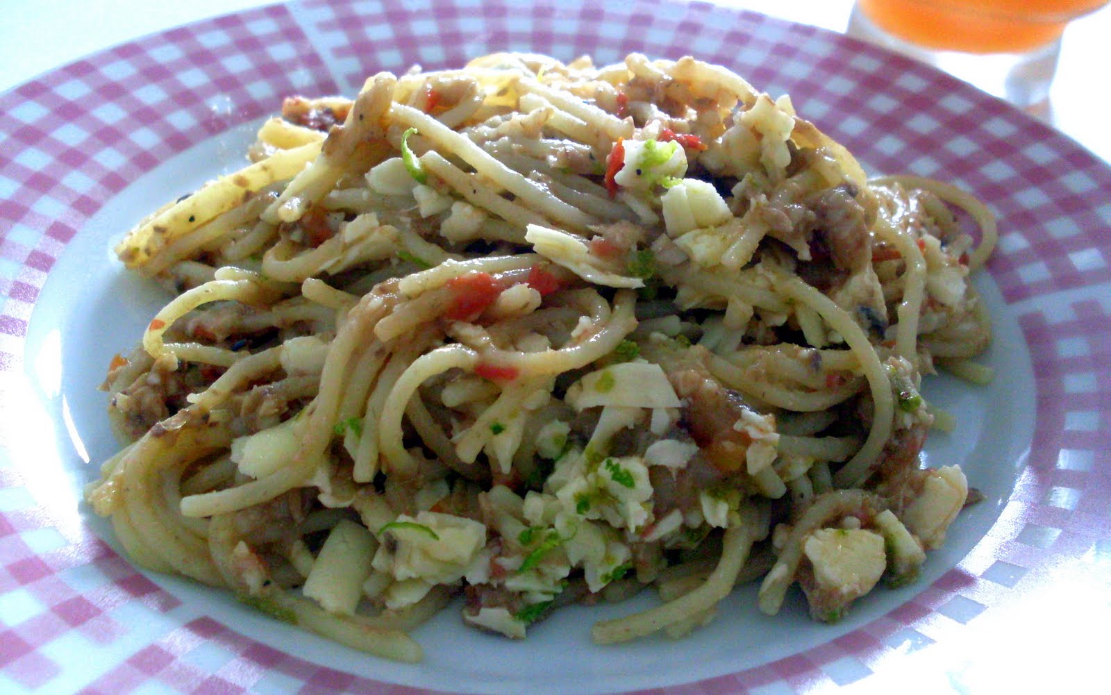 espaguete com sardinha e pimenta - macarrão picante