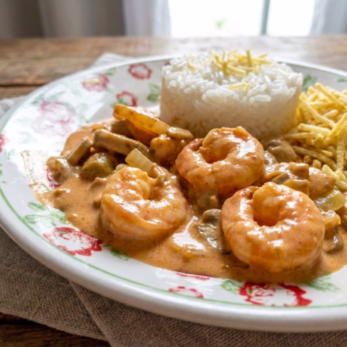 strogonof de camarão